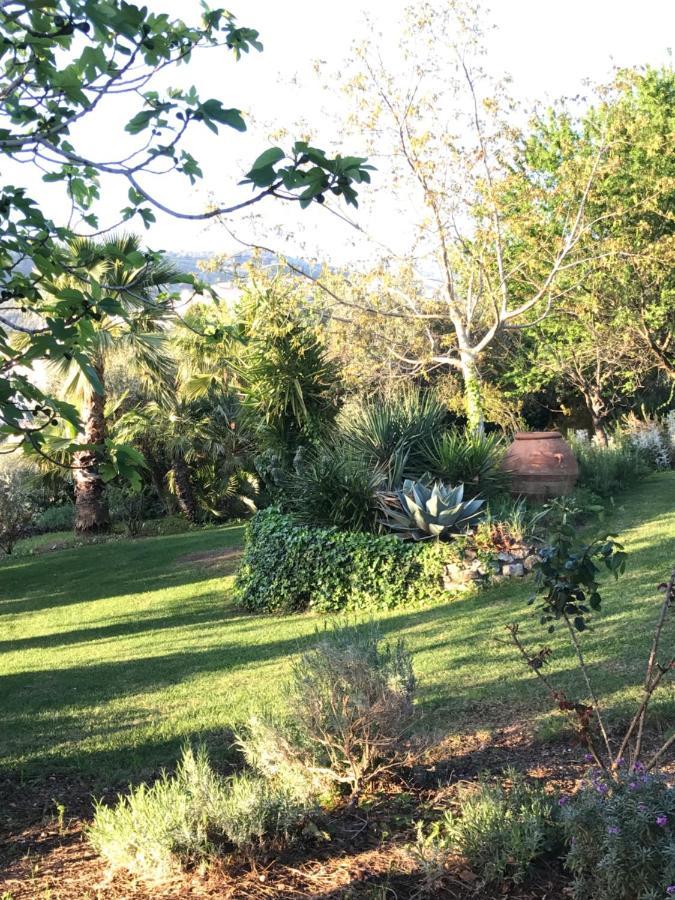 Agriturismo Castello Santa Margherita Cori ภายนอก รูปภาพ