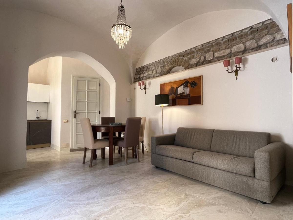 Agriturismo Castello Santa Margherita Cori ภายนอก รูปภาพ